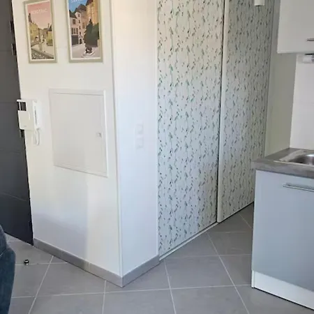 Le 